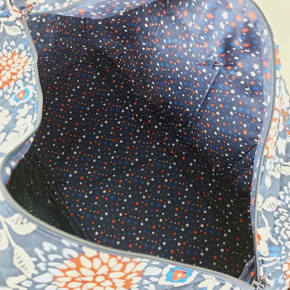 Vera Bradley Iconic Large Duffel Bag NWT - Picture 8 of 8